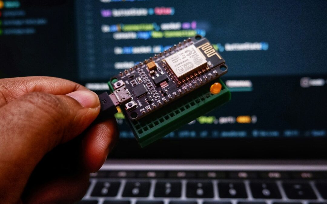 Why Your IoT Data Needs the Cloud (and AI) Now ?